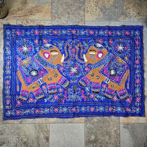 Handmade Embroidered Elephant Tablecloth/Wall Hanging Sequins Folk Art India - Picture 1 of 8